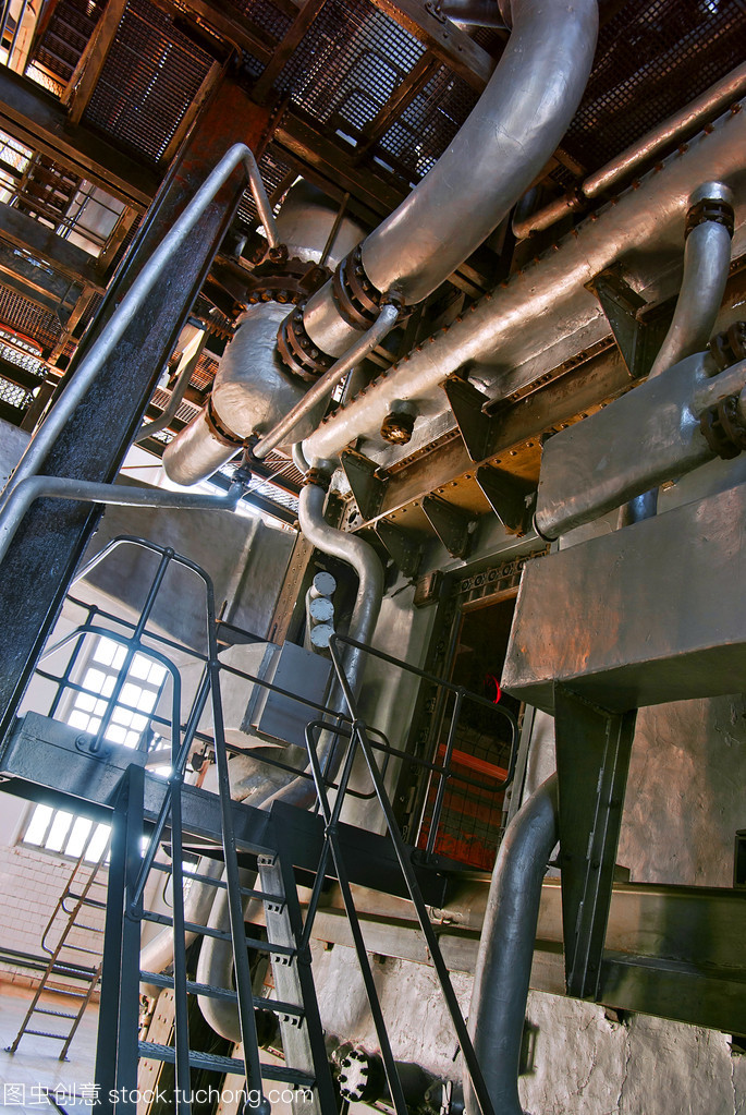 电器厂中的电器机械 生产流程、关键技术与发展趋势